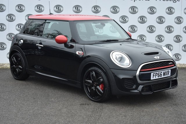 2016 66 MINI Hatch John Cooper Works 2.0 JOHN COOPER WORKS 3d 228 BHP AMAZING SPEC