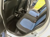 USED 2015 15 HYUNDAI I10 1.2 SE 5d AUTO 86 BHP ONLY 17,700 MILES//RETIRED FROM DRIVING OWNER 1.2 SE 5d AUTO 86 BHP ONLY 17,700 MILES//RETIRED FROM DRIVING OWNER