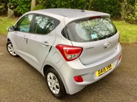 USED 2015 15 HYUNDAI I10 1.2 SE 5d AUTO 86 BHP ONLY 17,700 MILES//RETIRED FROM DRIVING OWNER 1.2 SE 5d AUTO 86 BHP ONLY 17,700 MILES//RETIRED FROM DRIVING OWNER