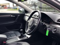 USED 2014 14 VOLKSWAGEN PASSAT 1.6 EXECUTIVE TDI BLUEMOTION TECHNOLOGY 5d 104 BHP 