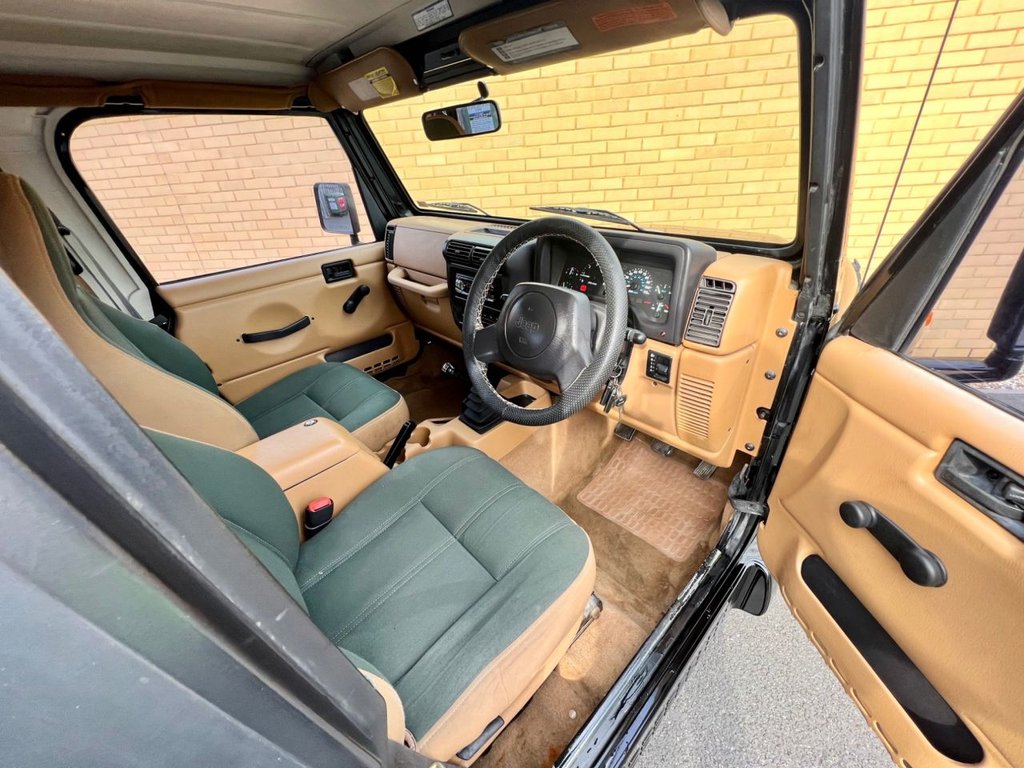USED 1997 P JEEP WRANGLER TJ // 4.0 SAHARA // 3d // 174 BHP // Convertible // px swap 