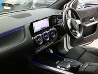 USED 2020 69 MERCEDES-BENZ B-CLASS 1.3 B 200 AMG LINE PREMIUM 5d 161 BHP SAT NAV PART LEATHER REVERSING CAMERA
