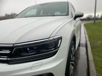 USED 2017 17 VOLKSWAGEN TIGUAN 2.0 R LINE TDI BMT 4MOTION DSG 5d 148 BHP Glass Panoramic Roof 20" Alloy