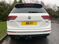 USED 2017 17 VOLKSWAGEN TIGUAN 2.0 R LINE TDI BMT 4MOTION DSG 5d 148 BHP Glass Panoramic Roof 20" Alloy