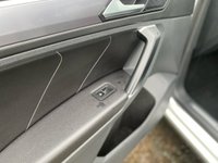 USED 2017 17 VOLKSWAGEN TIGUAN 2.0 R LINE TDI BMT 4MOTION DSG 5d 148 BHP Glass Panoramic Roof 20" Alloy