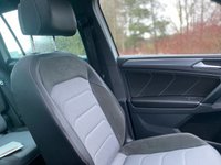 USED 2017 17 VOLKSWAGEN TIGUAN 2.0 R LINE TDI BMT 4MOTION DSG 5d 148 BHP Glass Panoramic Roof 20" Alloy