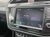 USED 2017 17 VOLKSWAGEN TIGUAN 2.0 R LINE TDI BMT 4MOTION DSG 5d 148 BHP Glass Panoramic Roof 20" Alloy