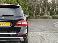 USED 2015 65 MERCEDES-BENZ M-CLASS 2.1 ML250 BLUETEC AMG LINE PREMIUM PLUS 5d 201 BHP FAB SPEC Electric Glass Sunroof Comand NAV
