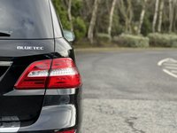 USED 2015 65 MERCEDES-BENZ M-CLASS 2.1 ML250 BLUETEC AMG LINE PREMIUM PLUS 5d 201 BHP FAB SPEC Electric Glass Sunroof Comand NAV