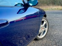 USED 2001 Y PORSCHE 911 3.4 CARRERA 4 2d 300 BHP 