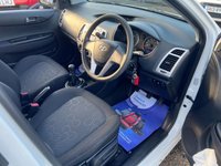 USED 2012 12 HYUNDAI I20 1.2 CLASSIC 5d 77 BHP &pound;30 Road Tax + Air Con & AUX