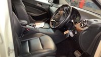 USED 2013 13 MERCEDES-BENZ B-CLASS 1.8 B200 CDI BLUEEFFICIENCY SPORT 5d 136 BHP * CLIMATE * NAVIGATION *  LEATHER * 18 INCH ALLOYS *