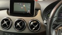 USED 2013 13 MERCEDES-BENZ B-CLASS 1.8 B200 CDI BLUEEFFICIENCY SPORT 5d 136 BHP * CLIMATE * NAVIGATION *  LEATHER * 18 INCH ALLOYS *