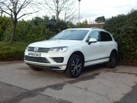 USED 2015 15 VOLKSWAGEN TOUAREG 3.0 V6 R-LINE TDI BLUEMOTION TECHNOLOGY 5d 259 BHP 2 Owners-Heated Steering Wheel