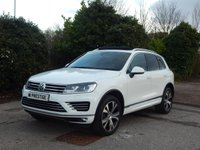 USED 2015 15 VOLKSWAGEN TOUAREG 3.0 V6 R-LINE TDI BLUEMOTION TECHNOLOGY 5d 259 BHP 2 Owners-Heated Steering Wheel