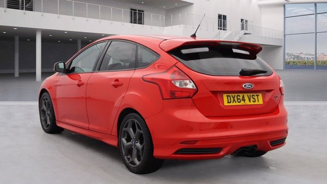 View our FORD FOCUS