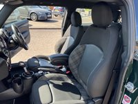 USED 2017 67 MINI HATCH COOPER 2.0 COOPER S 3d AUTO 189 BHP John Cooper Works Chilli Pack