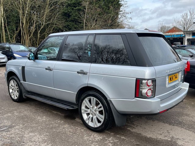 2010 Land Rover RANGE ROVER - Photo 2