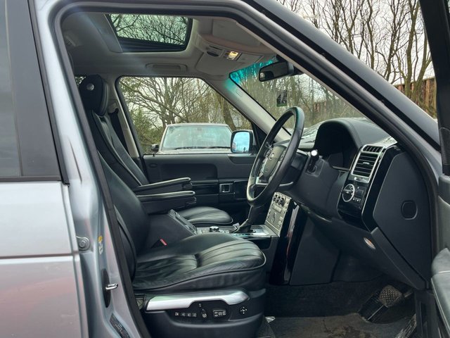 2010 Land Rover RANGE ROVER - Photo 8