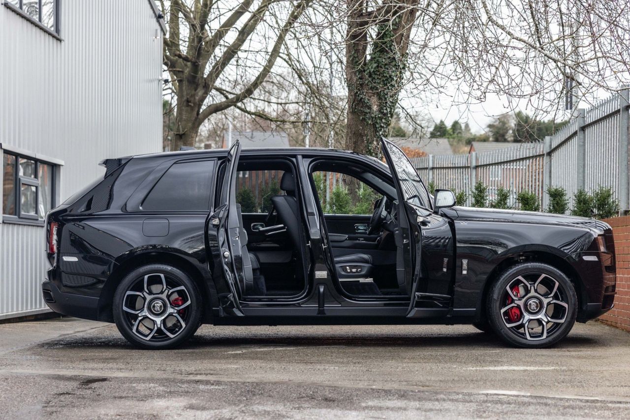 2020 70 ROLLS ROYCE CULLINAN 6.75 V12 Black Badge Auto 4WD 5dr