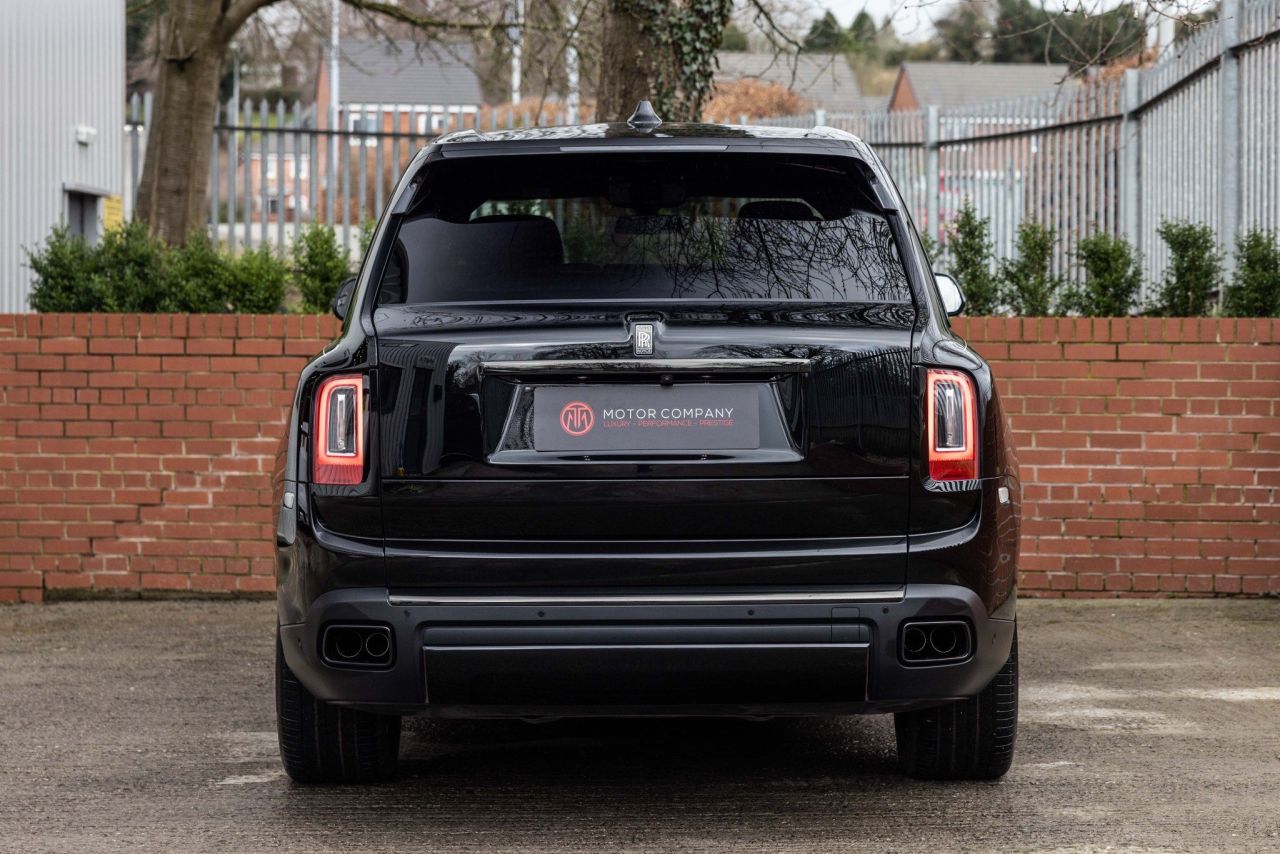 2020 70 ROLLS ROYCE CULLINAN 6.75 V12 Black Badge Auto 4WD 5dr