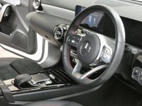 USED 2018 68 MERCEDES-BENZ A-CLASS 1.3 A 200 AMG LINE PREMIUM 5d 161 BHP SAT NAV PART LEATHER CAMERA