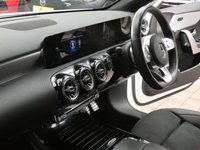 USED 2018 68 MERCEDES-BENZ A-CLASS 1.3 A 200 AMG LINE PREMIUM 5d 161 BHP SAT NAV PART LEATHER CAMERA