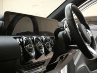 USED 2018 68 MERCEDES-BENZ A-CLASS 1.3 A 200 AMG LINE PREMIUM 5d 161 BHP SAT NAV PART LEATHER CAMERA