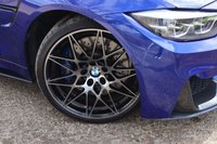 USED 2019 19 BMW M4 3.0 M4 COMPETITION 2d 444 BHP FULL CARBON EXTERIOR PACK, ALCANTARA AND CARBON STEERING WHEEL, ULTIMATE PACK.  STUNNING CAR WITH HUGE SPEC.