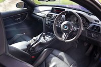 USED 2019 19 BMW M4 3.0 M4 COMPETITION 2d 444 BHP FULL CARBON EXTERIOR PACK, ALCANTARA AND CARBON STEERING WHEEL, ULTIMATE PACK.  STUNNING CAR WITH HUGE SPEC.