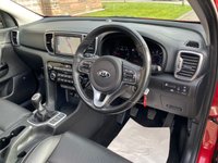 USED 2017 17 KIA SPORTAGE 1.7 CRDI 3 ISG 5d 114 BHP PANROOF | SAT NAV | PRISTINE |
