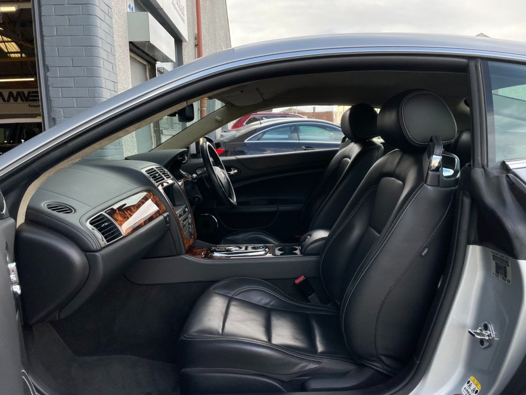 USED 2010 10 JAGUAR XK 5.0 XK PORTFOLIO 2d 385 BHP 