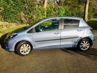 USED 2012 62 TOYOTA YARIS 1.5 T4 HYBRID 5d AUTO 75 BHP 2 OWNER//PARKING CAMERA//SATNAV//X8 TOYOTA MAIN DEALER SERVICE STAMPS//ZERO COST ROAD TAX 1.5 T4 HYBRID 5d AUTO 75 BHP 2 OWNER//PARKING CAMERA//SATNAV//X8 TOYOTA MAIN DEALER SERVICE STAMPS//ZERO COST ROAD TAX
