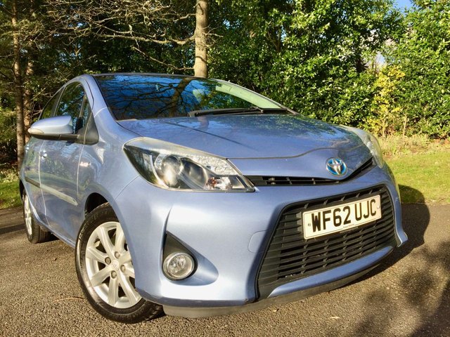 2012 62 Toyota Yaris 1.5 T4 HYBRID 5d AUTO 75 BHP 2 OWNER//PARKING CAMERA//SATNAV//X8 TOYOTA MAIN DEALER SERVICE STAMPS//ZERO COST ROAD TAX