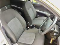 USED 2013 63 HYUNDAI I10 1.2 ACTIVE 5d AUTO 85 BHP ONLY 27,000 MILES//2 OWNER//X7 SERVICE HISTORY STAMPS 1.2 ACTIVE 5d AUTO 85 BHP ONLY 27,000 MILES//2 OWNER//X7 SERVICE HISTORY STAMPS//ULEZ COMPLIANT