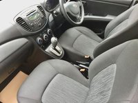 USED 2013 63 HYUNDAI I10 1.2 ACTIVE 5d AUTO 85 BHP ONLY 27,000 MILES//2 OWNER//X7 SERVICE HISTORY STAMPS 1.2 ACTIVE 5d AUTO 85 BHP ONLY 27,000 MILES//2 OWNER//X7 SERVICE HISTORY STAMPS//ULEZ COMPLIANT