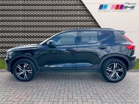 USED 2020 70 VOLVO XC40 1.5 T3 R-DESIGN 5d 161 BHP LOW RATE FINANCE/HOME DELIVERY