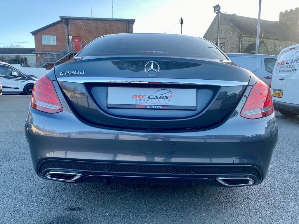 USED 2016 16 MERCEDES-BENZ C-CLASS 2.1 C220 D AMG LINE PREMIUM PLUS 4d 170 BHP FULL PANORAMIC GLASS SUNROOF