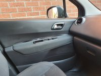 USED 2012 12 PEUGEOT 5008 1.6 HDI ALLURE 5d 112 BHP LOW MILES - 7 SEATS - DIESEL
