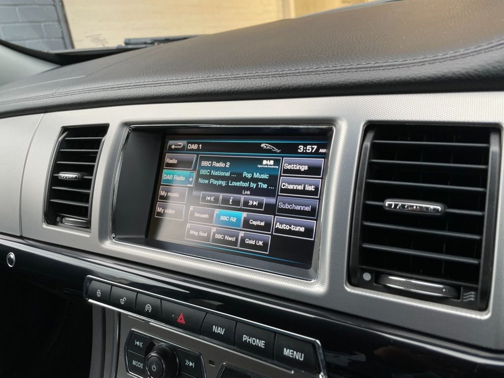 USED 2012 62 JAGUAR XF 2.2 D SPORT SPORTBRAKE 5d 200 BHP 