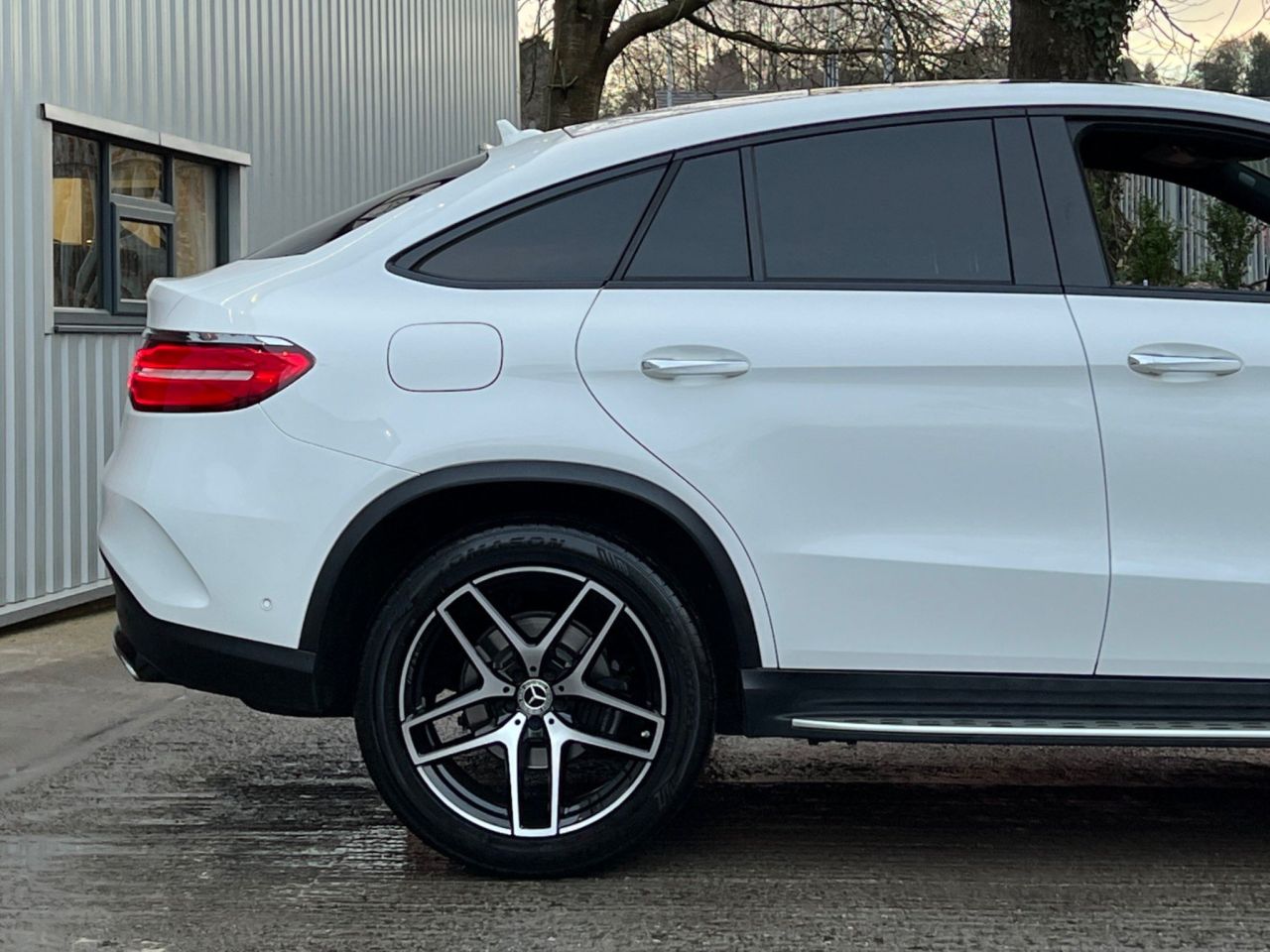 2018 68 MERCEDES-BENZ GLE-CLASS 3.0 GLE350d V6 AMG Night Edition (Premium Plus) G-Tronic+ 4MATIC (s/s) 5dr