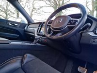 USED 2017 67 VOLVO XC60 2.0 T5 R-DESIGN AWD 5d 251 BHP ZERO DEPOSIT FINANCE AVAILABLE