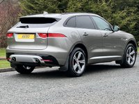 USED 2017 67 JAGUAR F-PACE 3.0 V6 S AWD 5d 296 BHP Glass Panoramic Roof 20" Alloy