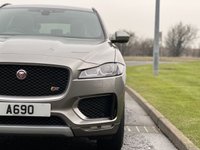 USED 2017 67 JAGUAR F-PACE 3.0 V6 S AWD 5d 296 BHP Glass Panoramic Roof 20" Alloy
