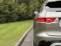 USED 2017 67 JAGUAR F-PACE 3.0 V6 S AWD 5d 296 BHP Glass Panoramic Roof 20" Alloy