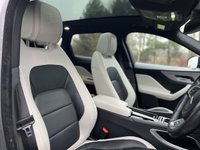 USED 2017 67 JAGUAR F-PACE 3.0 V6 S AWD 5d 296 BHP Glass Panoramic Roof 20" Alloy