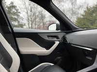 USED 2017 67 JAGUAR F-PACE 3.0 V6 S AWD 5d 296 BHP Glass Panoramic Roof 20" Alloy