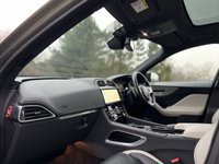 USED 2017 67 JAGUAR F-PACE 3.0 V6 S AWD 5d 296 BHP Glass Panoramic Roof 20" Alloy