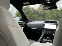 USED 2017 67 JAGUAR F-PACE 3.0 V6 S AWD 5d 296 BHP Glass Panoramic Roof 20" Alloy