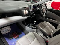 USED 2010 60 HONDA CR-Z 1.5 I-VTEC IMA GT 3d 113 BHP * PAN ROOF * PRIVACY * NAV * AIR CON * ALLOYS * PARK SENSORS *